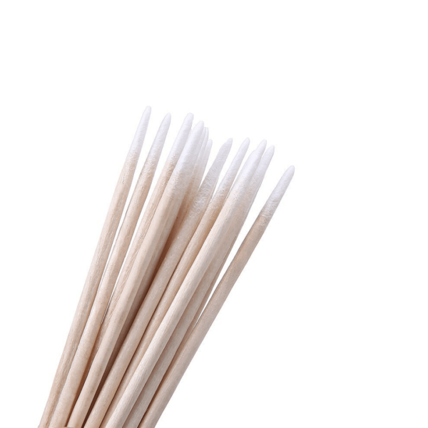 Holzstäbchen mit Baumwollspitze